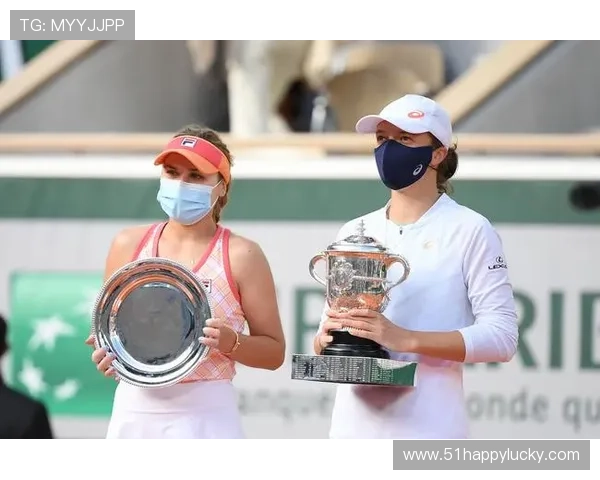 网球新星横扫赛场创历史纪录 世界排名跃升至顶尖位置