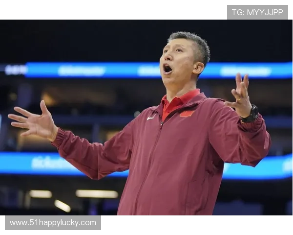 中国男篮备战世界杯决赛圈目标明确 主教练强调全员发挥团队精神 中国男篮备战世界杯决赛圈目标明确 主教练强调全员发挥团队精神