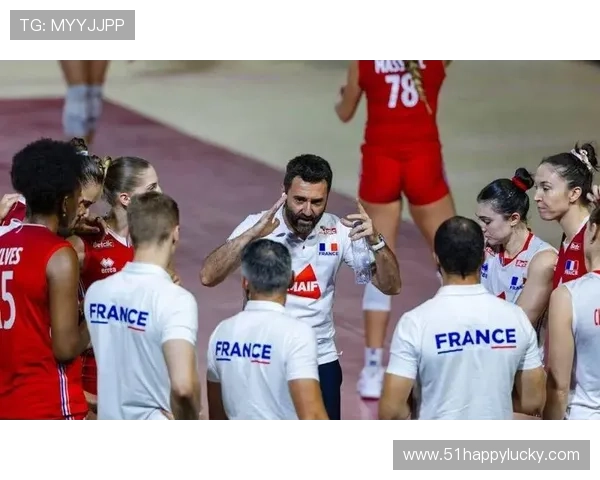 网球赛场风云再起：全新赛事改革引发选手与球迷热议